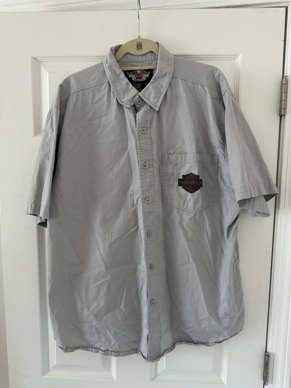 Harley-Davidson Light Gray Short Sleeve Button-Down Shirt with Chest Patch